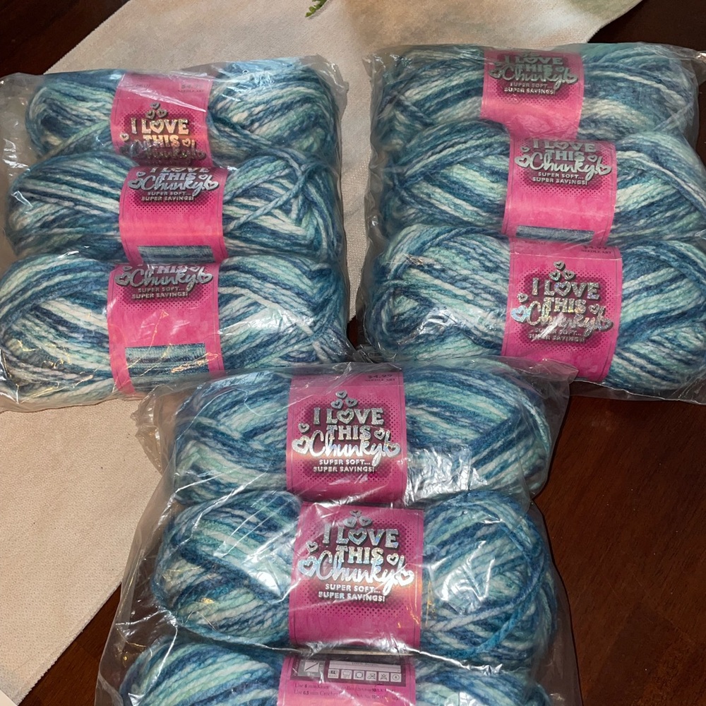 New! 💙 (9) Skeins Discontinued Yarn